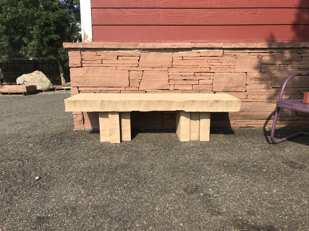 ARIZONA BUFF BENCH WITH VERTICAL STACKED LEGS